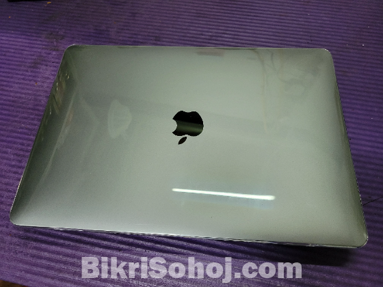 MacBook Air M1